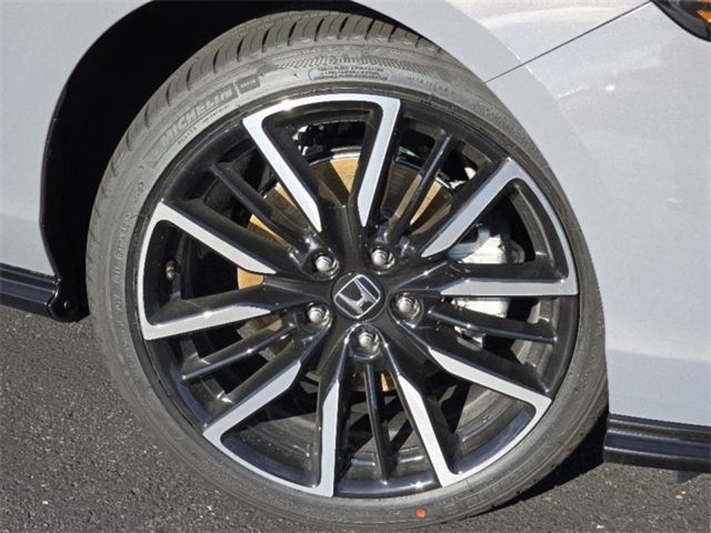 2025 Honda Accord Hybrid Touring photo 2