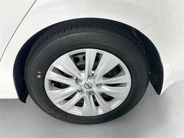 2025 Nissan Sentra S photo 11