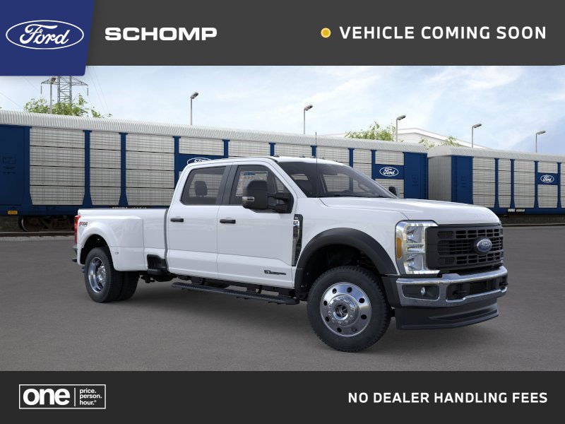 2026 Ford F-450 Super Duty XL's photo