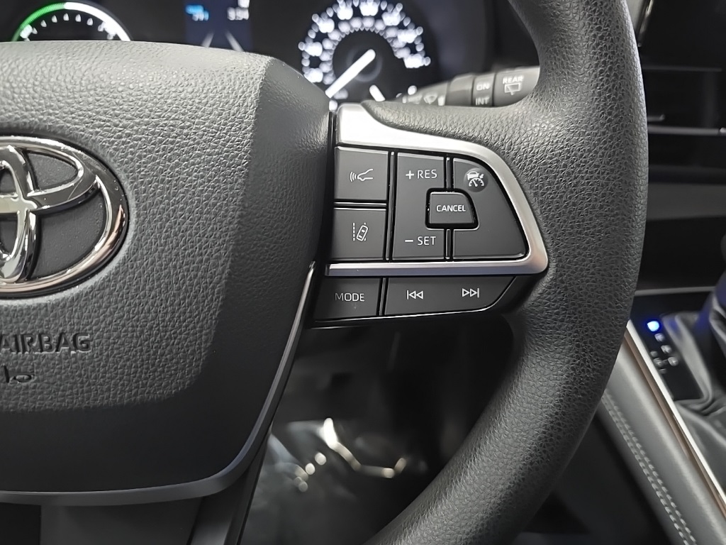 2021 Toyota Sienna LE photo 20