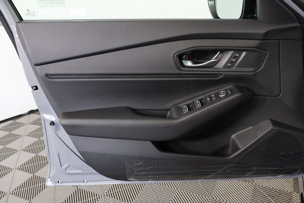 2025 Honda Accord Hybrid Sport-L photo 7