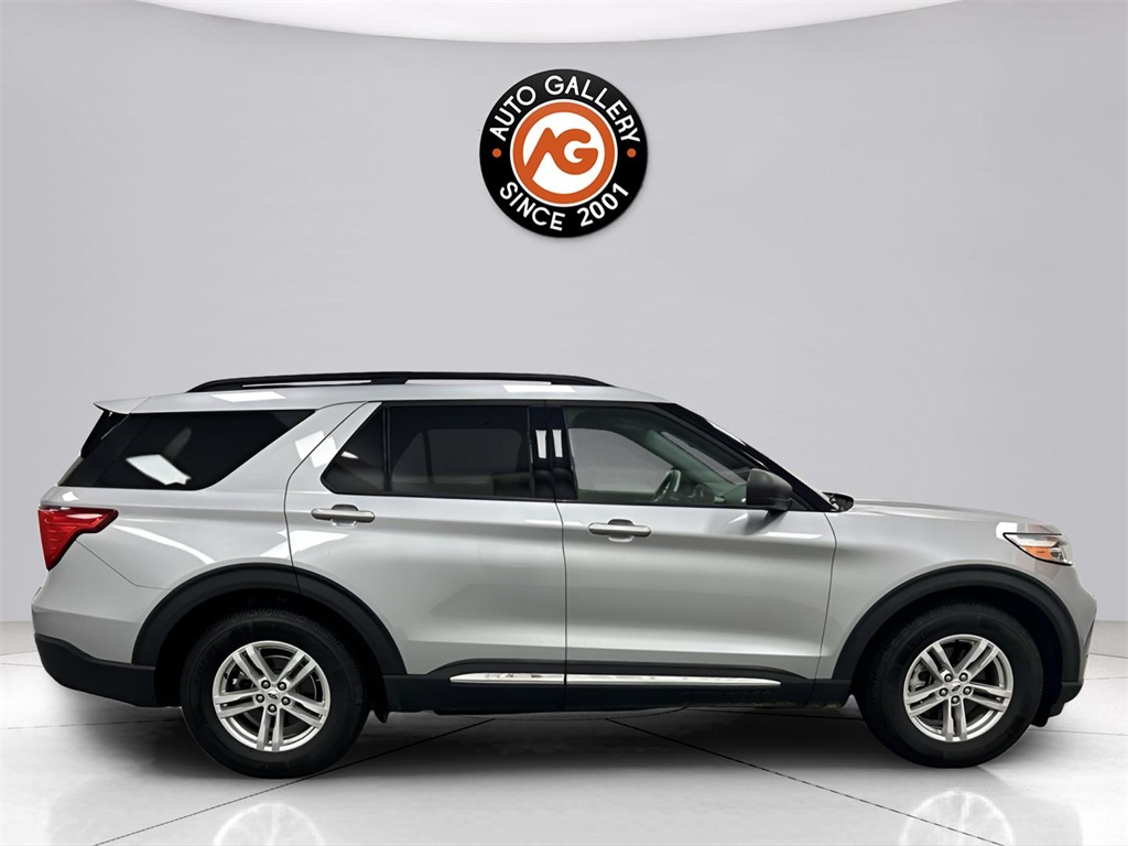 2022 Ford Explorer XLT photo 6