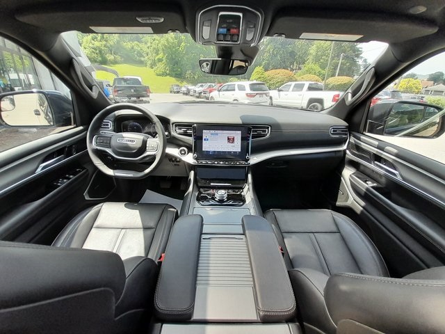 2024 Jeep Wagoneer Series II photo 41