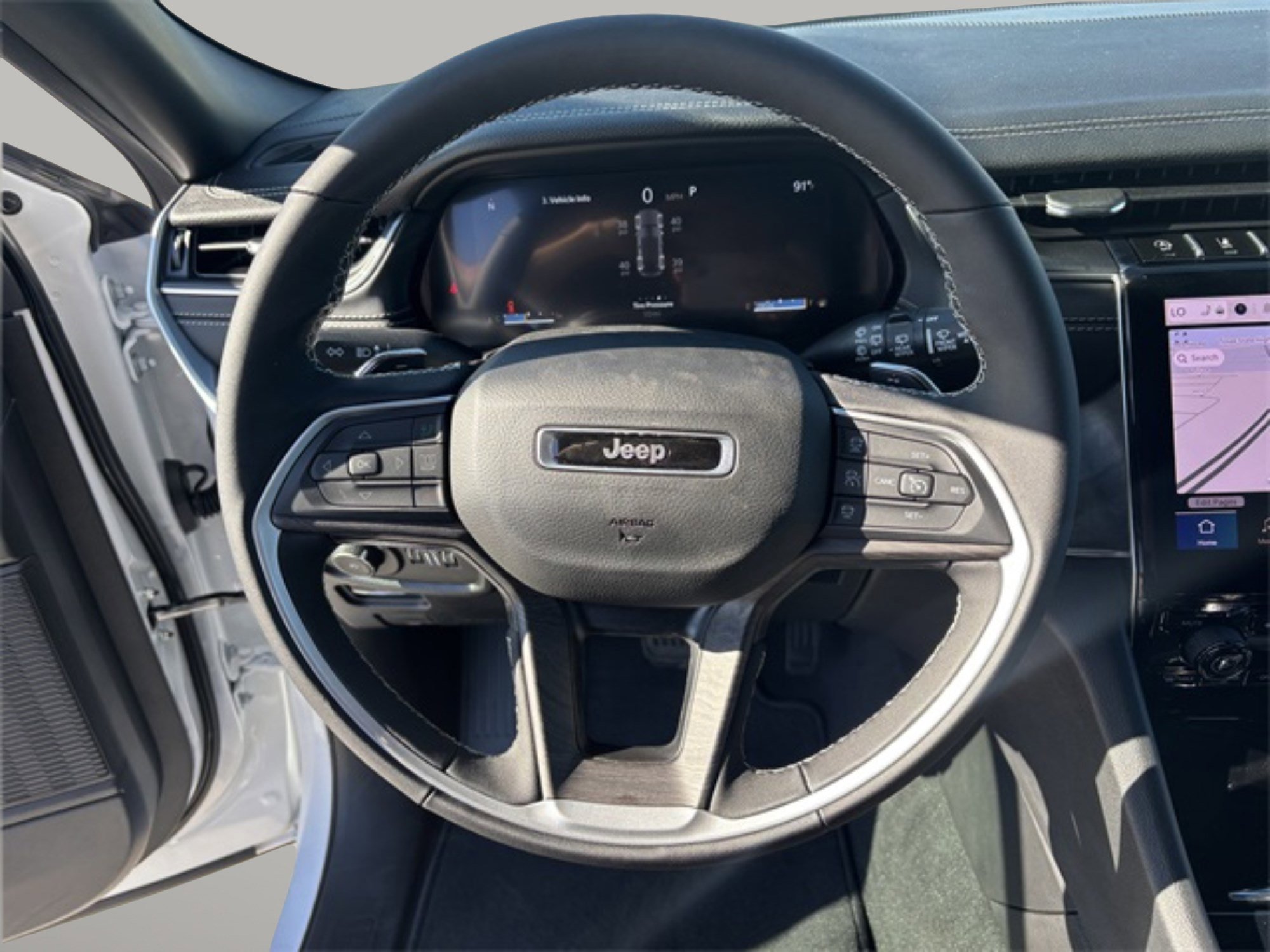 2025 Jeep Grand Cherokee Limited photo 16