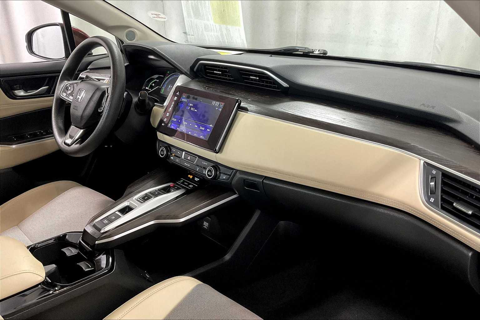 2018 Honda Clarity Plug-In Hybrid photo 12