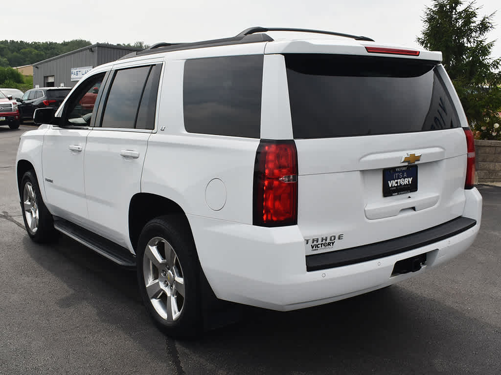 2016 Chevrolet Tahoe LT photo 3