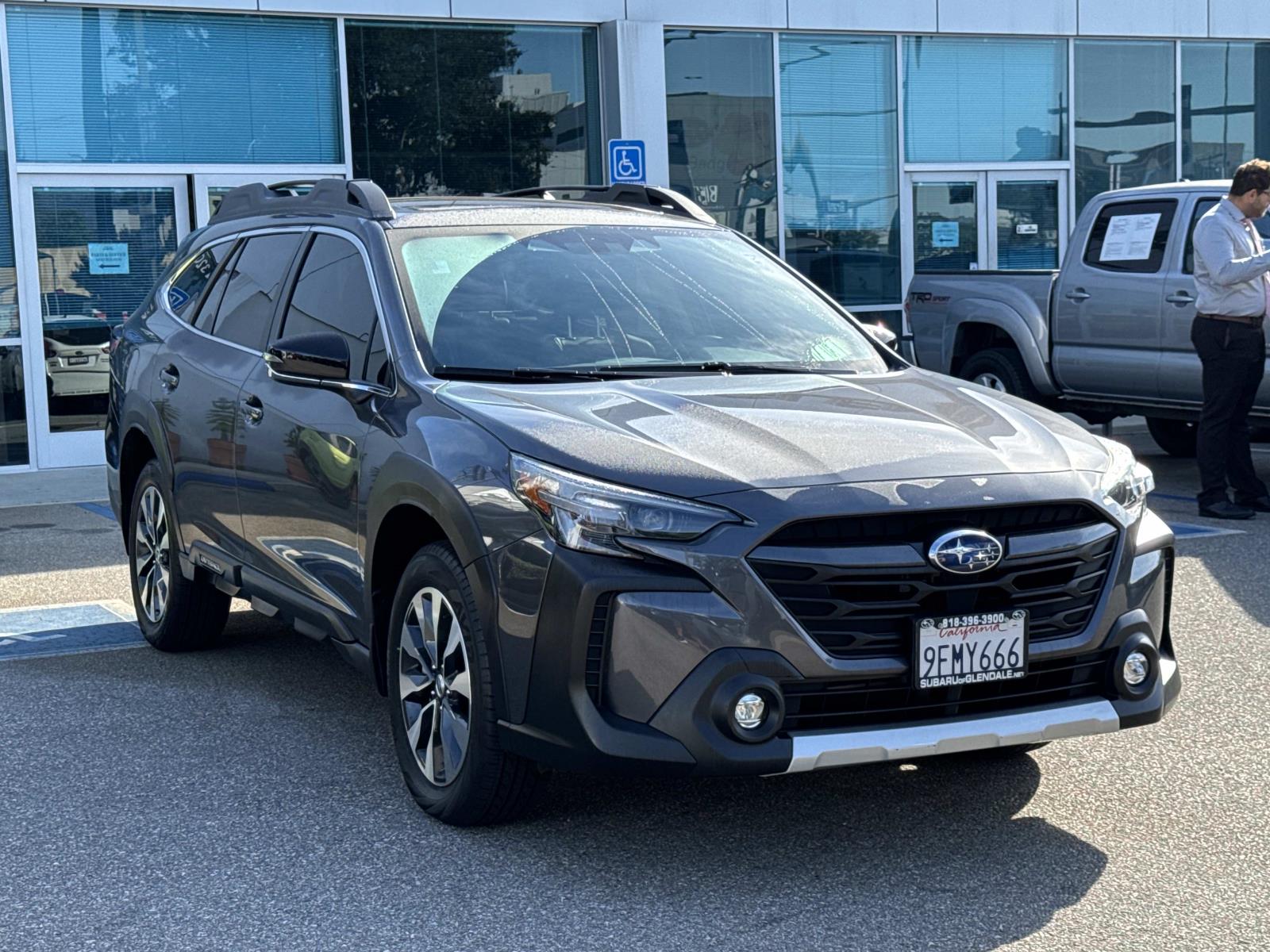 2023 Subaru Outback Limited photo 3