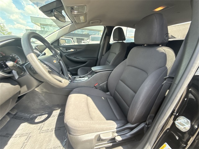 2024 Chevrolet Malibu LS photo 11