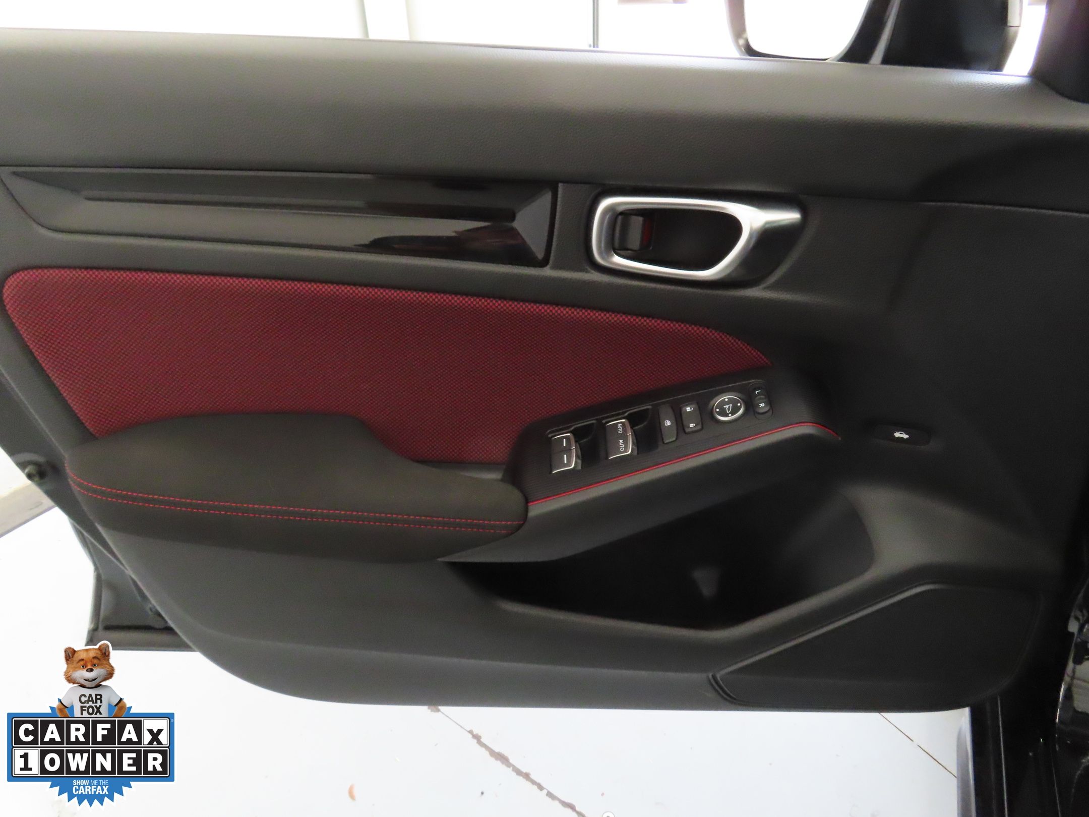 2025 Honda Civic Si photo 9