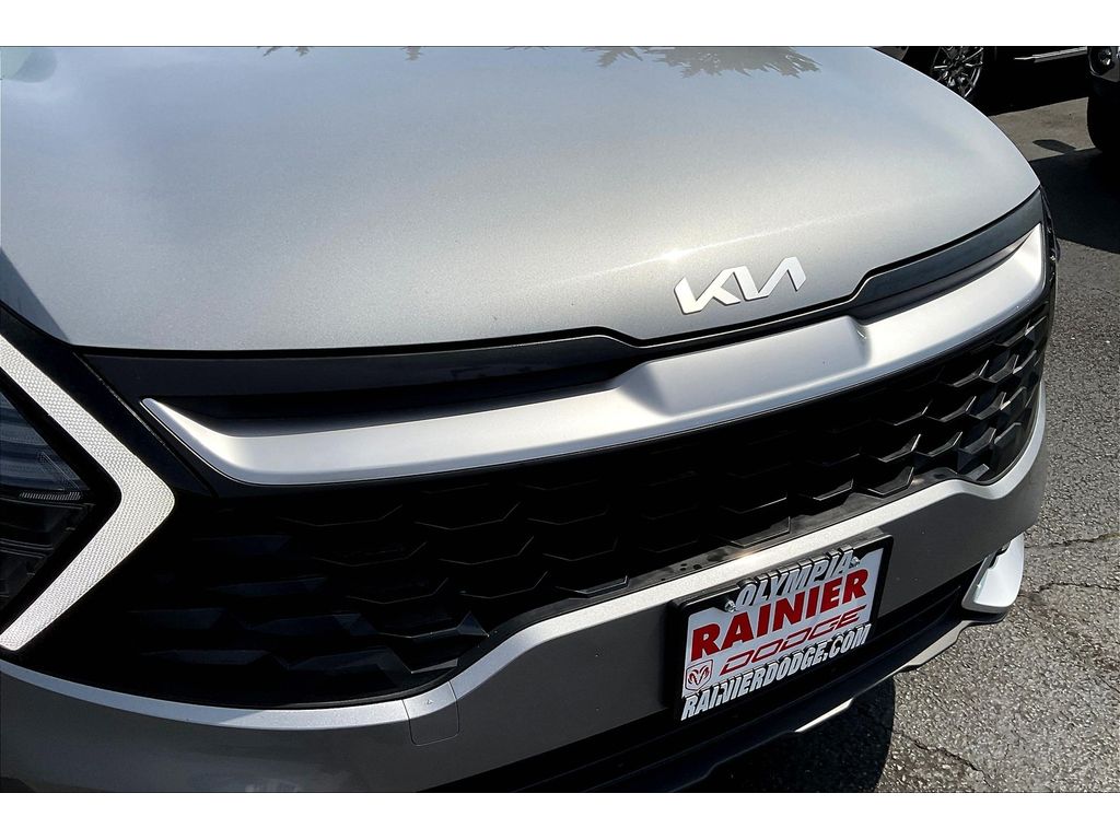 2024 Kia Sportage LX photo 28