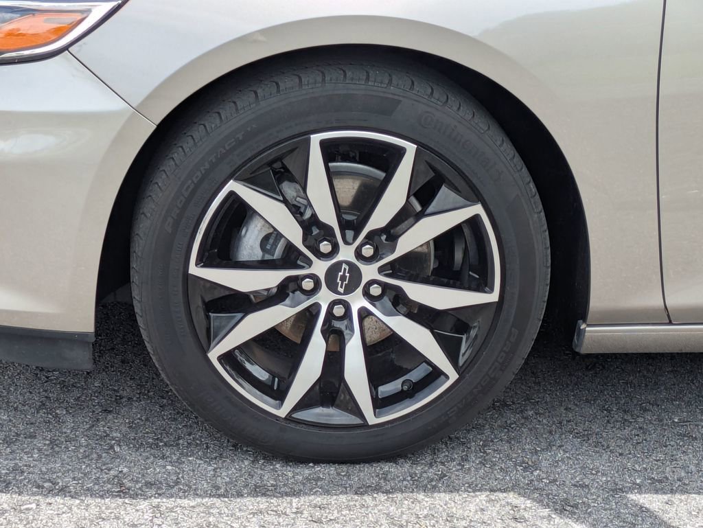 2024 Chevrolet Malibu RS photo 9