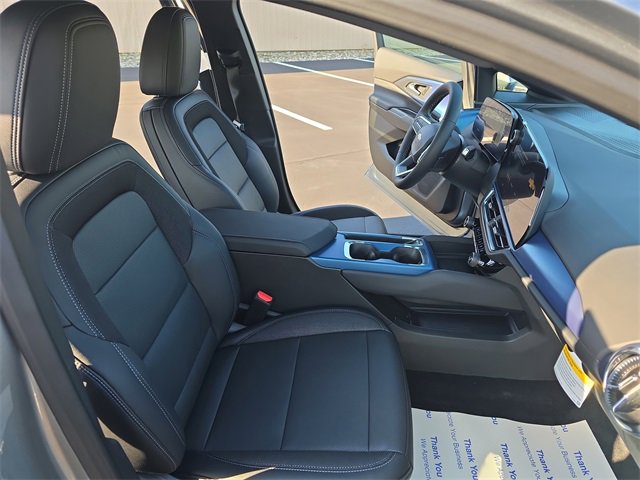 2026 Chevrolet Equinox LT photo 9