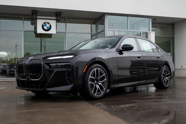 2026 BMW 7 Series 740i's photo