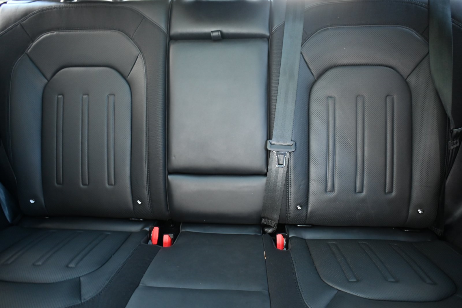 2022 Land Rover Defender 90 X-Dynamic HSE photo 10