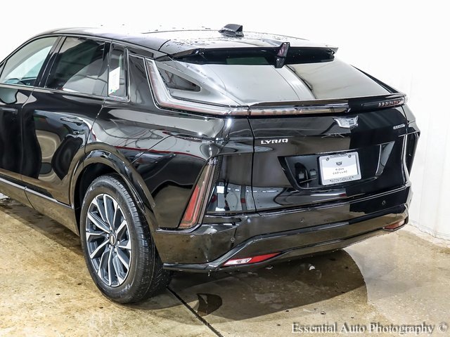 2025 Cadillac Lyriq Sport photo 6
