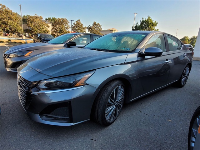 2023 Nissan Altima 2.5 SL photo 5
