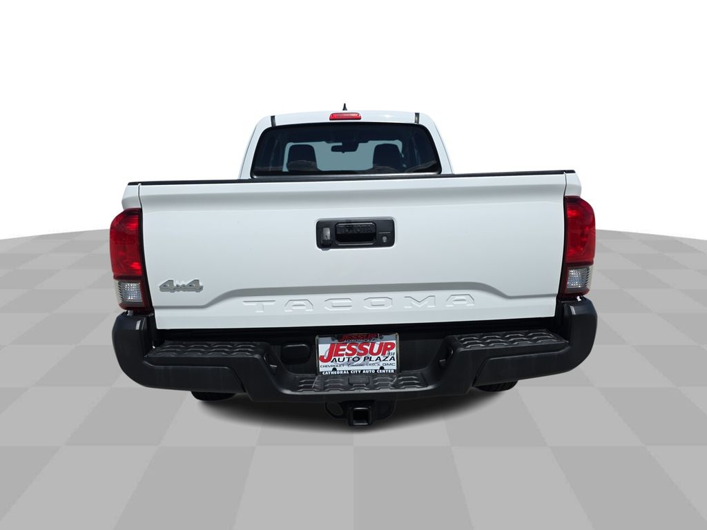 2018 Toyota Tacoma SR photo 7