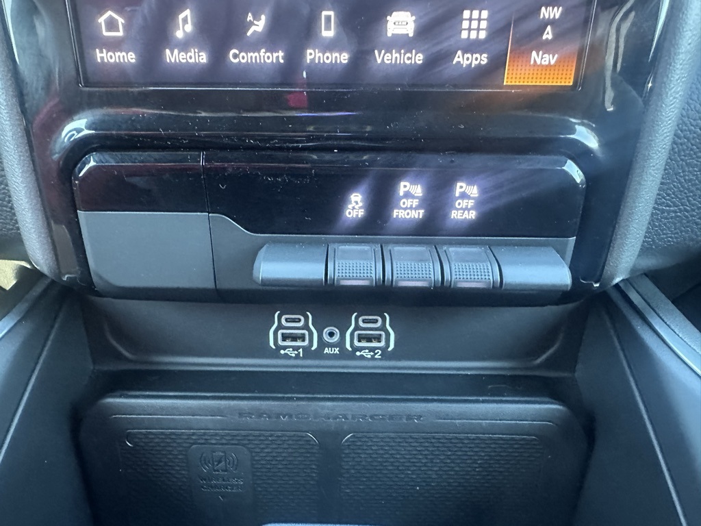 2025 Ram 1500 Big Horn Lone Star photo 17