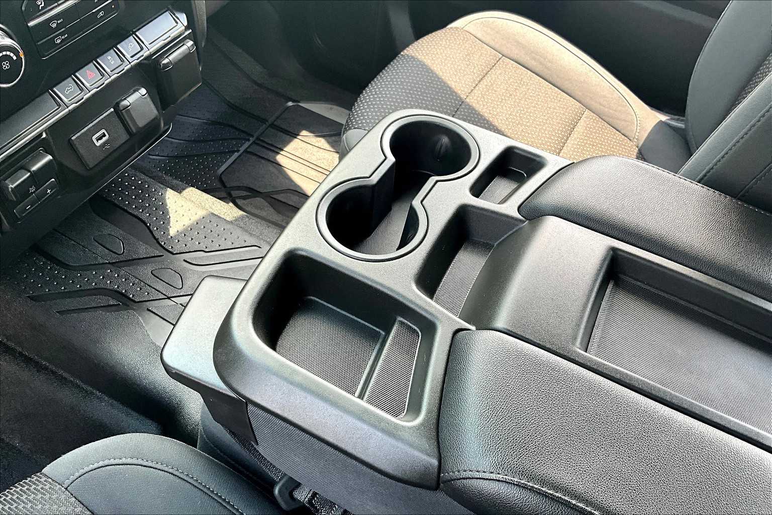 2020 Chevrolet Silverado 2500HD Custom photo 15