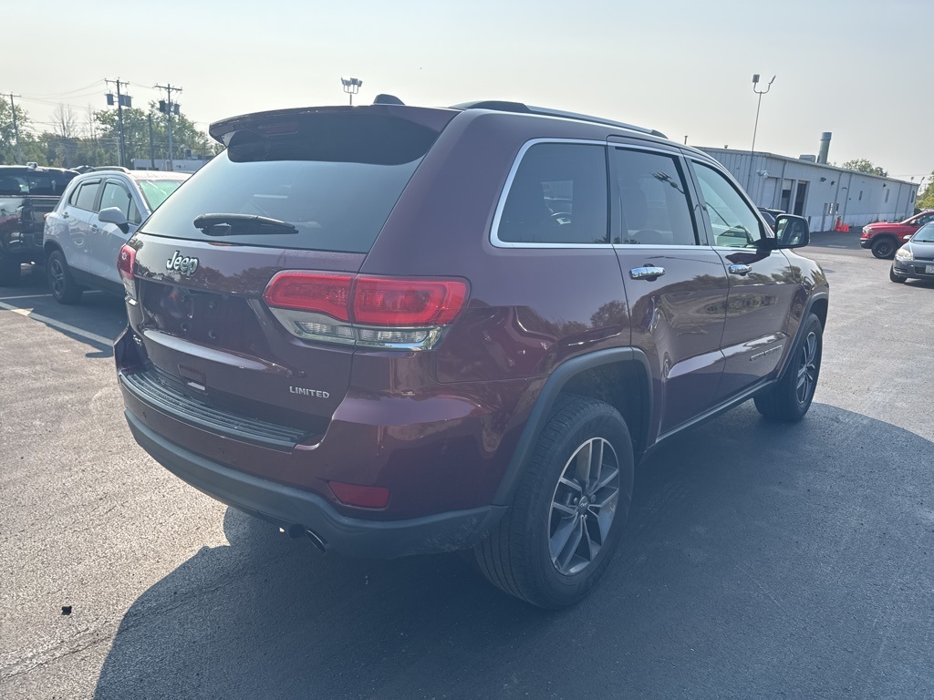 2017 Jeep Grand Cherokee Limited photo 3