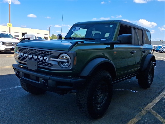 2024 Ford Bronco Badlands photo 3