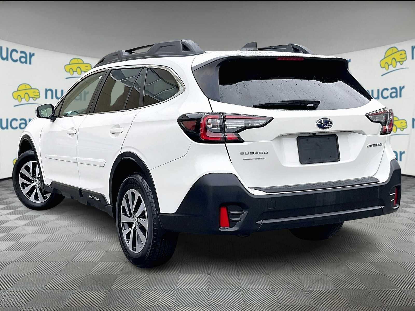 2021 Subaru Outback Premium photo 4