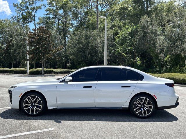 2024 Bmw 760i xDrive photo 2