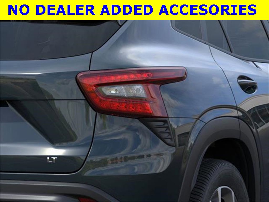 2025 Chevrolet Trax LT photo 10