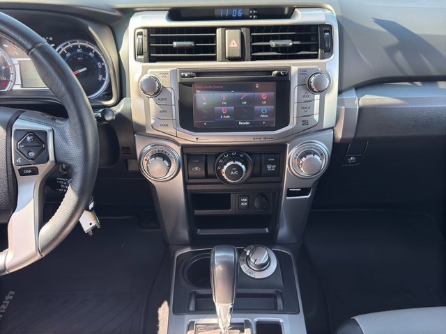 2016 Toyota 4Runner Limited photo 17