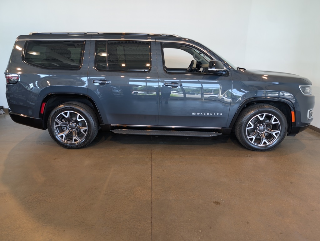 2023 Jeep Wagoneer Series III Limited photo 6