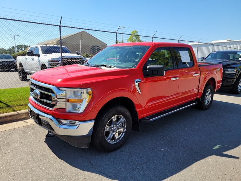2021 Ford F-150 XLT photo 2