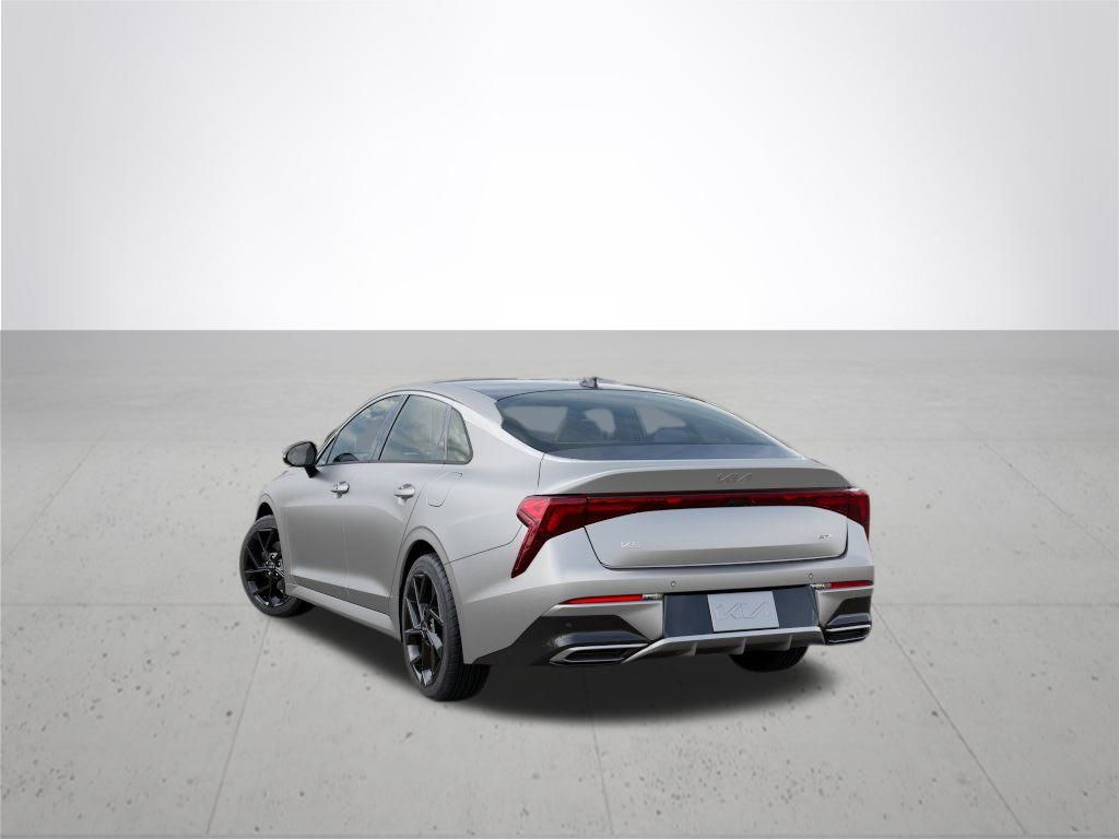2026 Kia K5 GT-Line photo 4