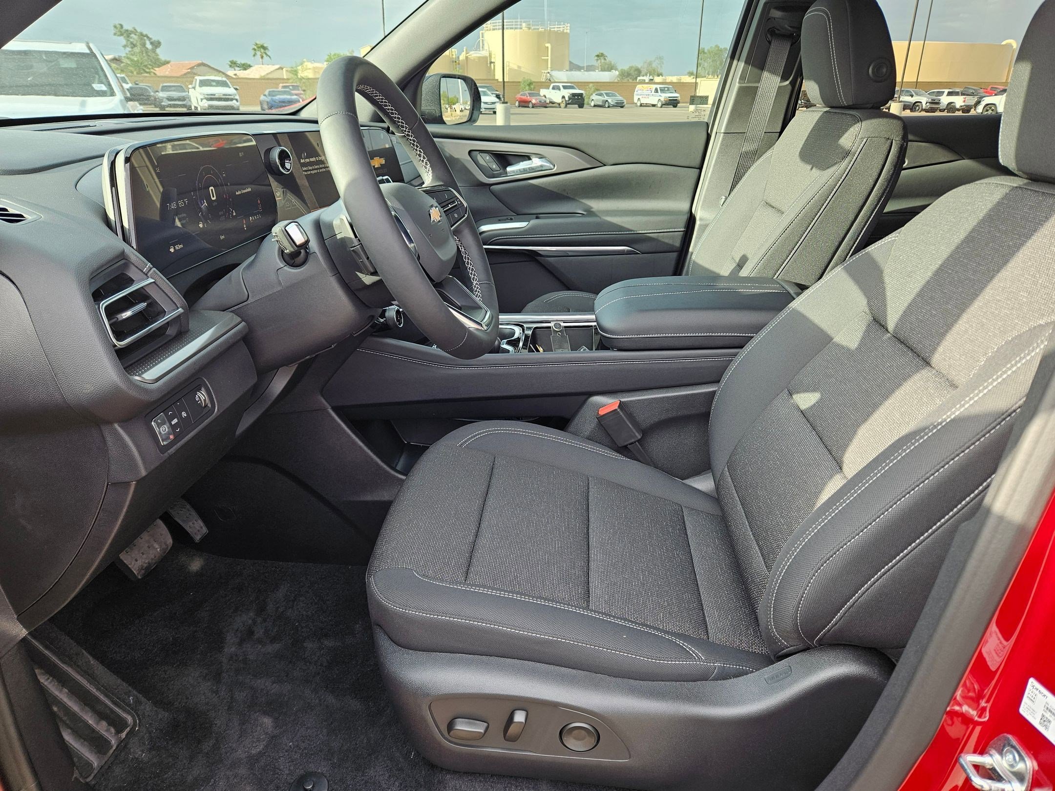 2026 Chevrolet Traverse photo 13