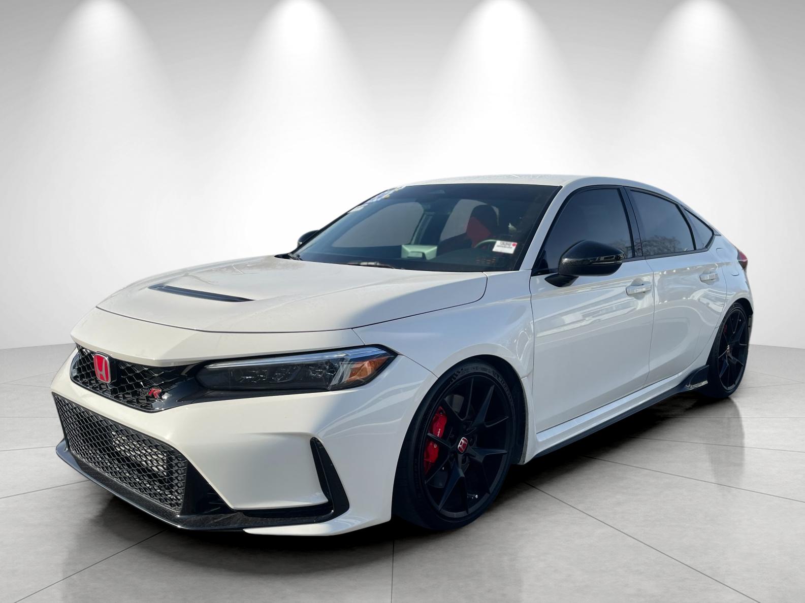 2024 Honda Civic Hatchback Type-R's photo
