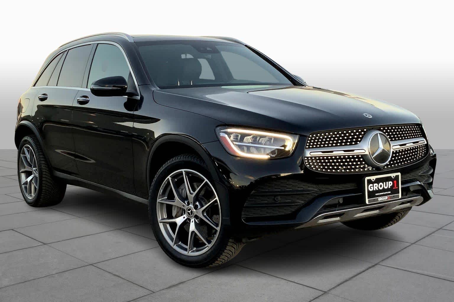 2022 Mercedes Benz GLC 300 4MATIC photo 2