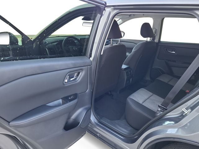 2026 Nissan Rogue SV photo 19