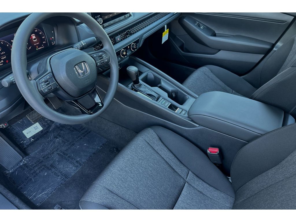2025 Honda Accord LX photo 11