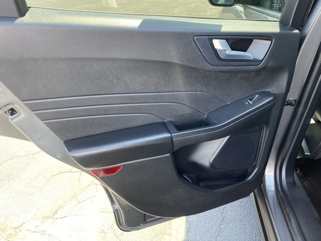 2022 Ford Escape SEL photo 15