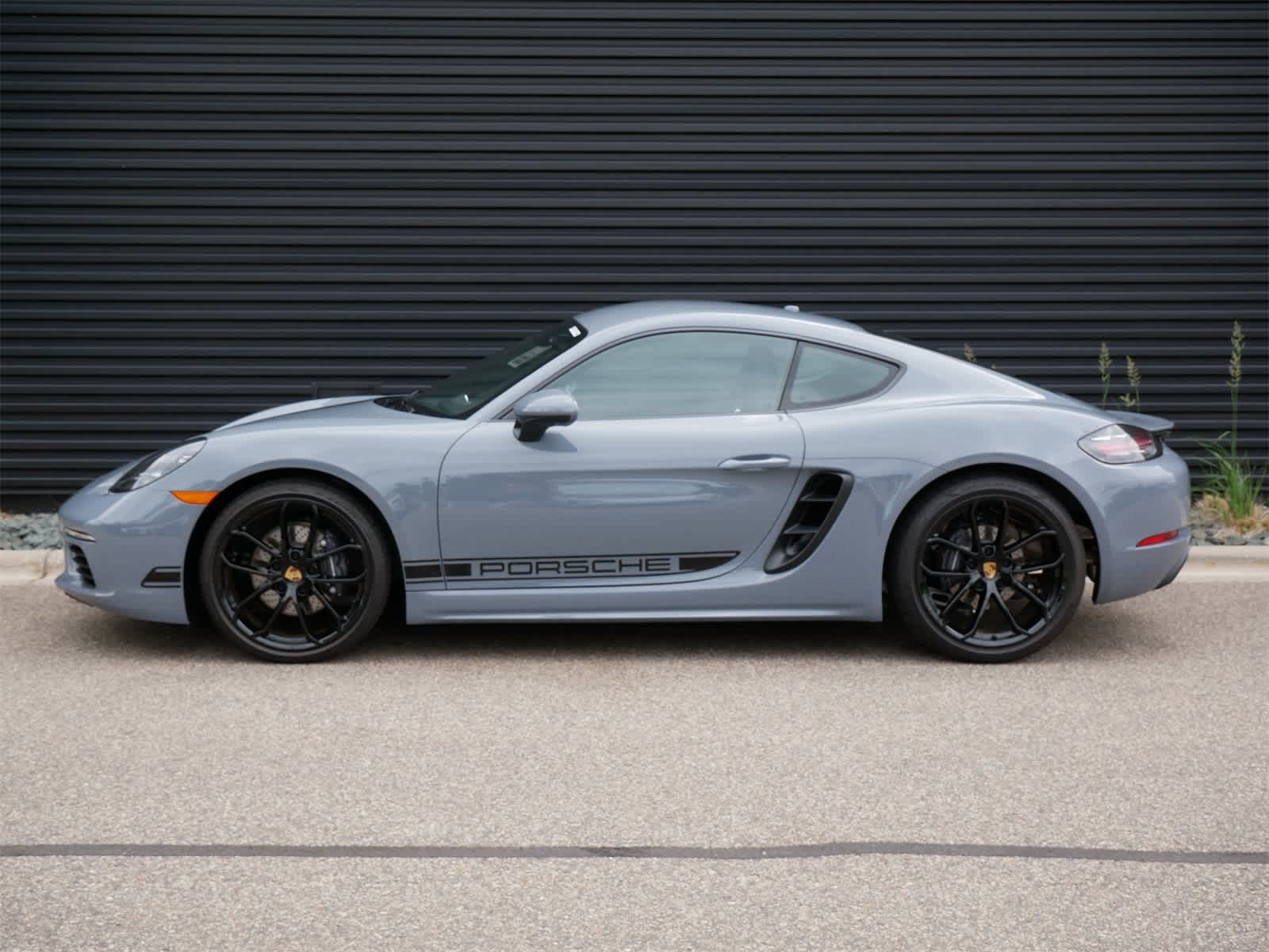 2025 Porsche Cayman S photo 2