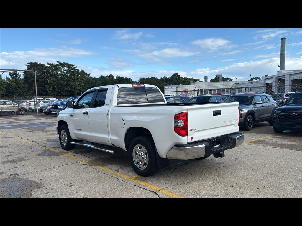 2019 Toyota Tundra SR5 Grade photo 2