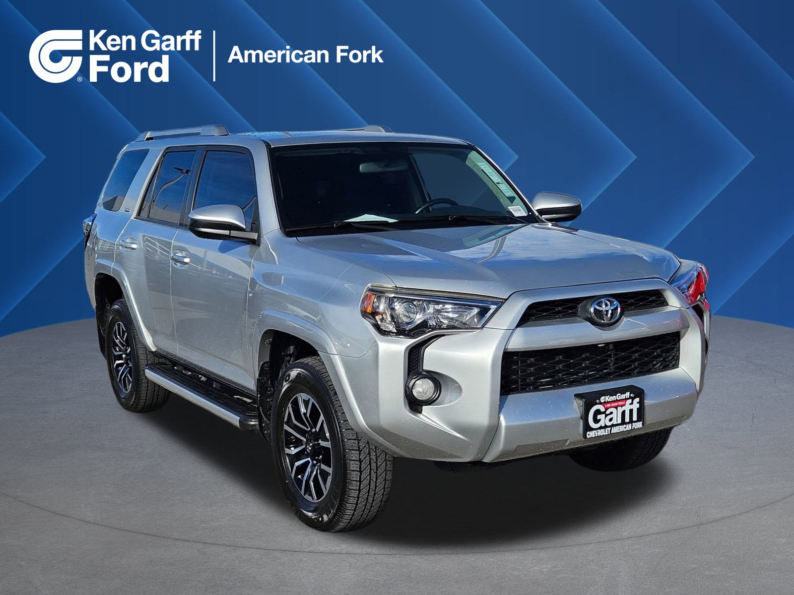 2014 Toyota 4Runner SR5's photo