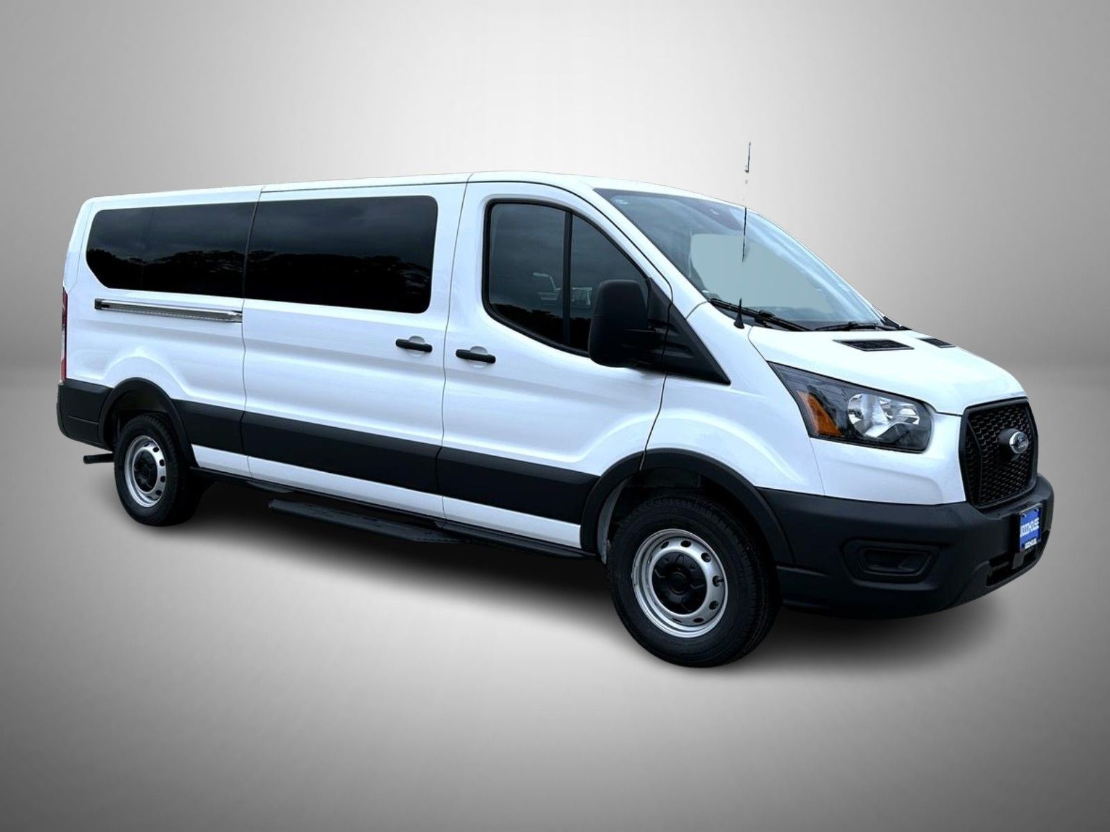 2025 Ford Transit XLT Passenger photo 2