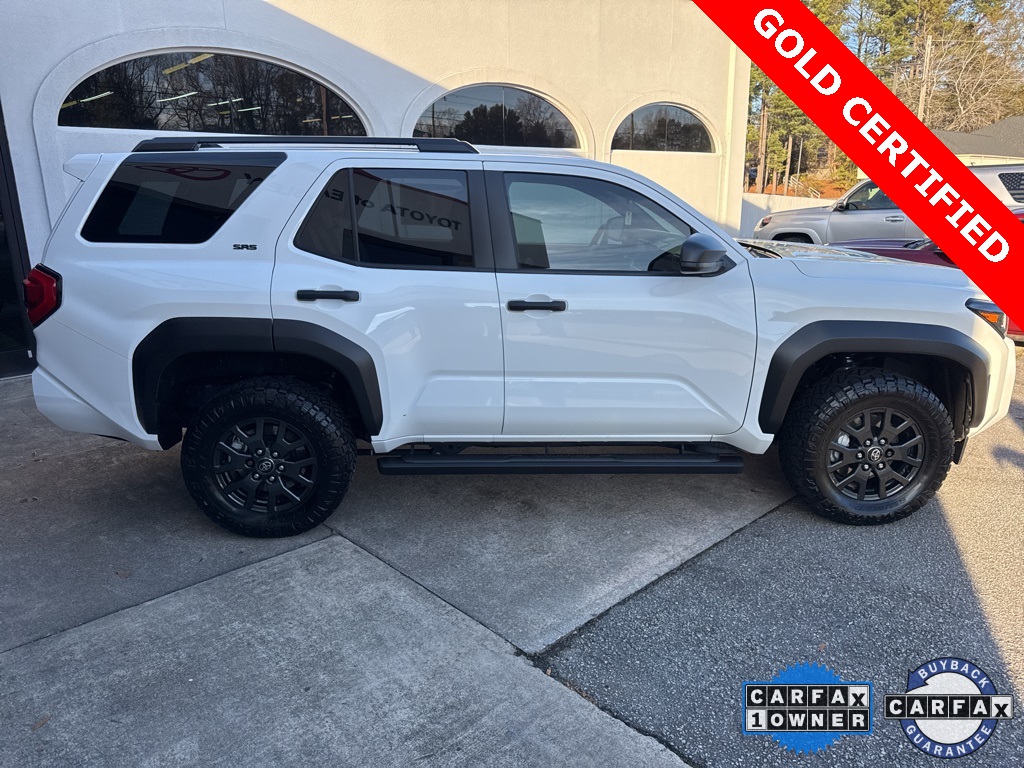 2025 Toyota 4Runner SR5 4WD photo 4