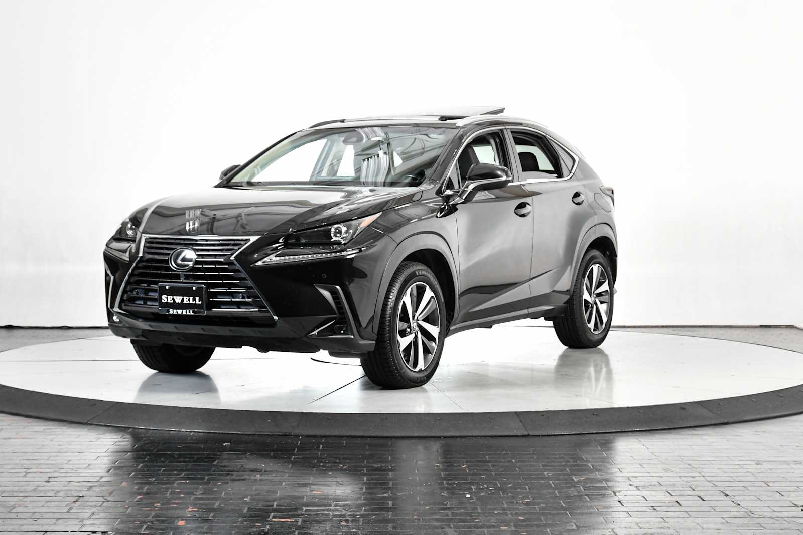 2018 Lexus NX 300's photo