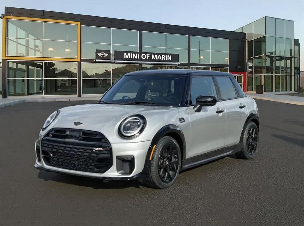 2026 MINI Hardtop 4 Door S's photo