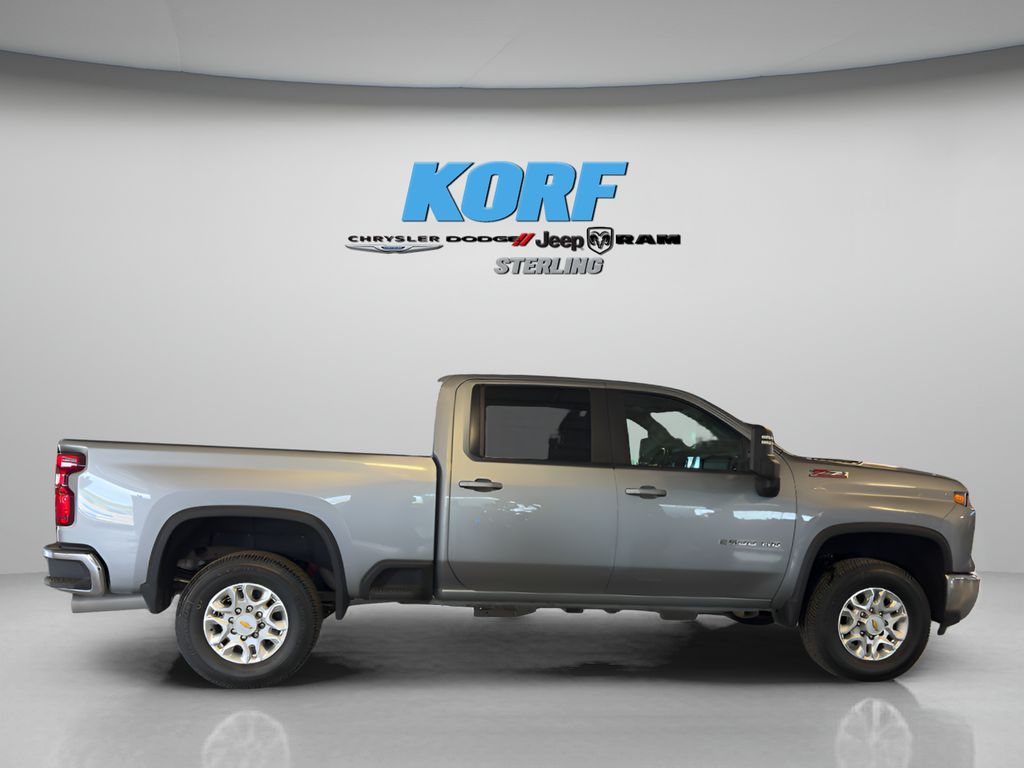 2024 Chevrolet Silverado 2500HD LT photo 4
