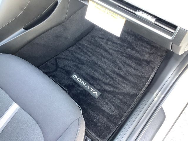 2025 Hyundai Sonata SE photo 20