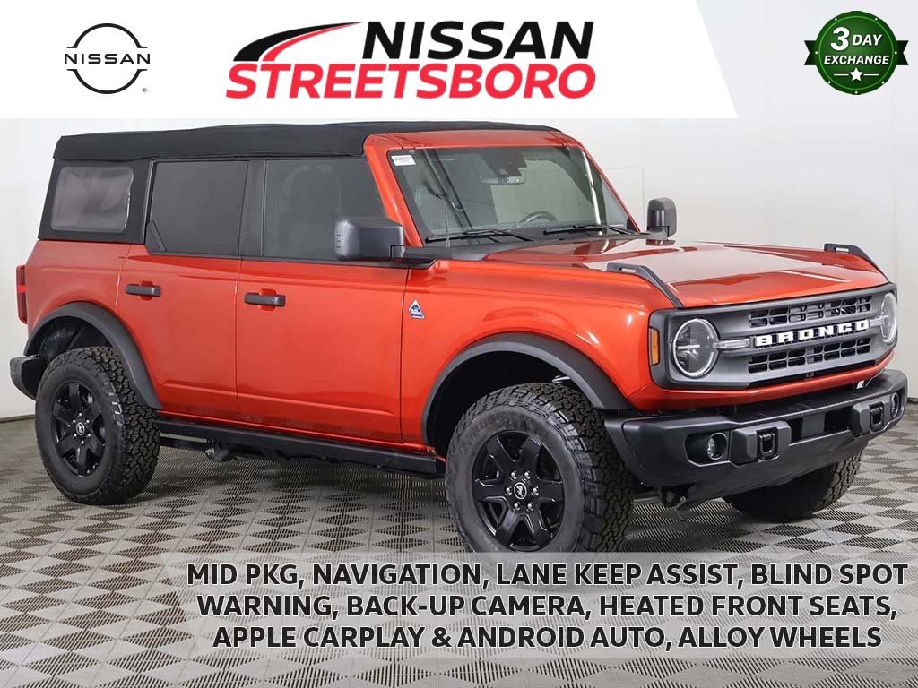 2024 Ford Bronco 4-Door Black Diamond's photo