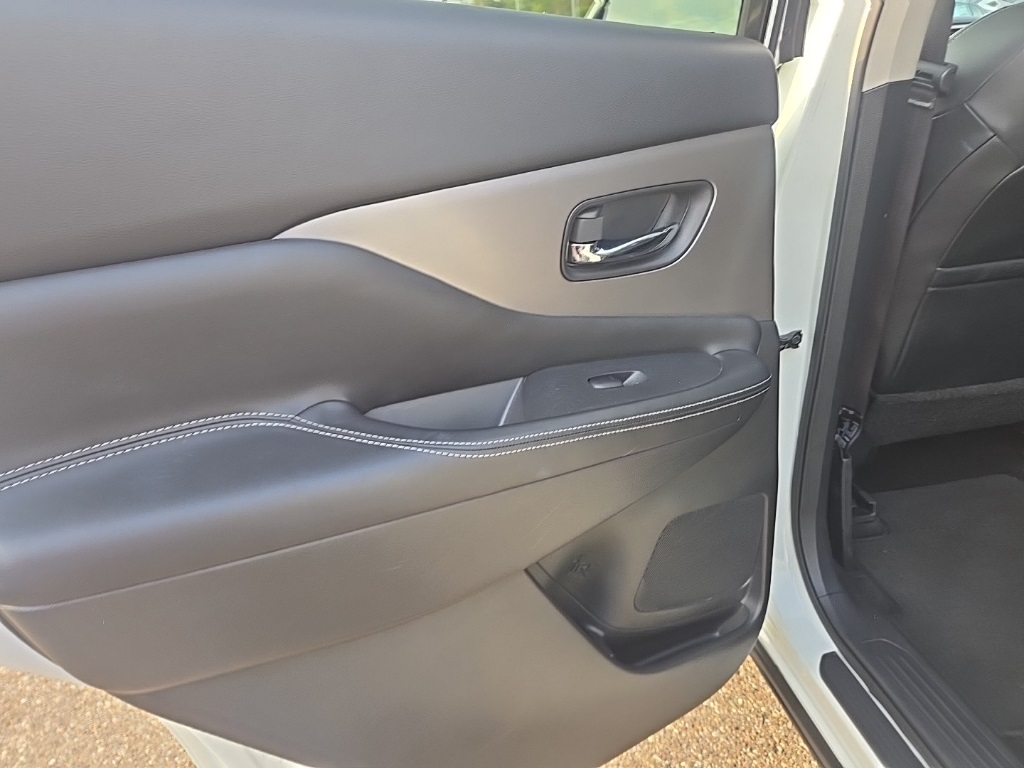 2023 Nissan Murano SV photo 27
