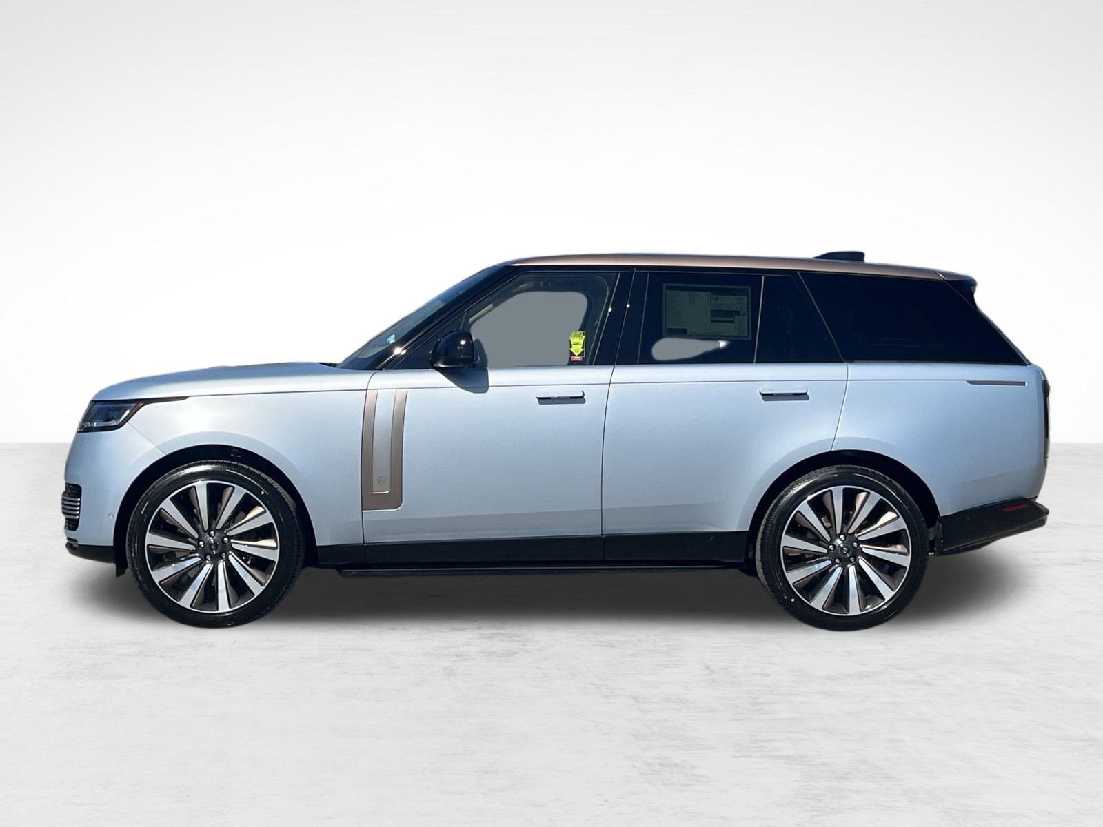 2025 Land Rover Range Rover SV photo 2